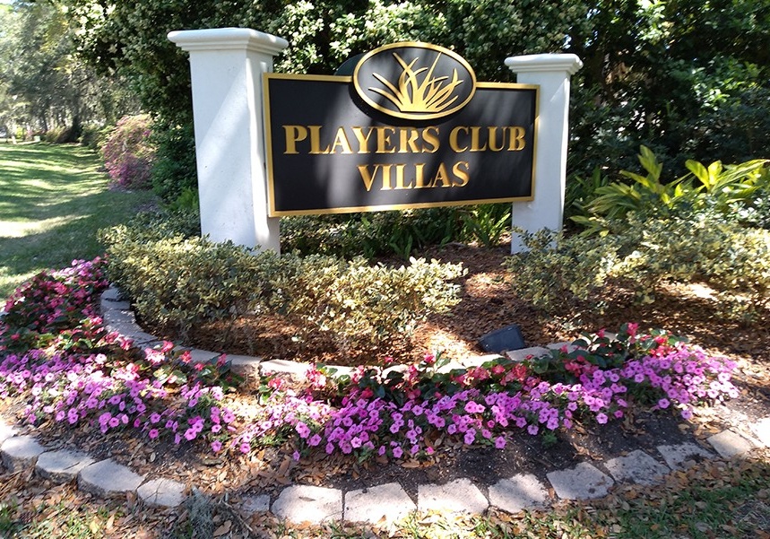 Players-Club-Villas-sign-900x601